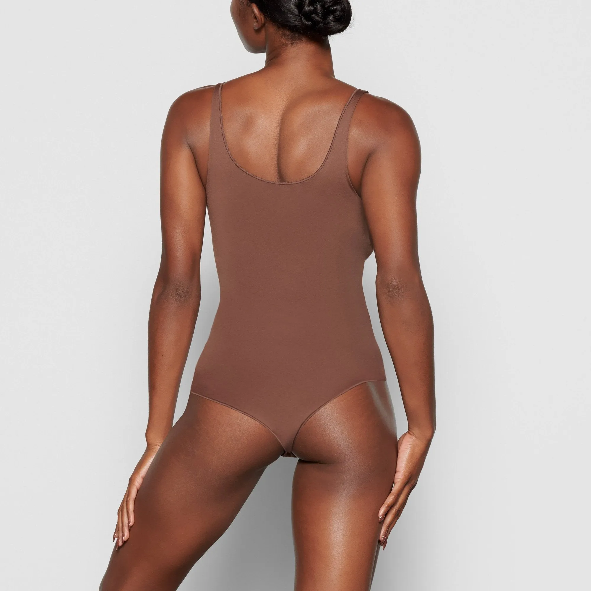 ESSENTIAL SCOOP NECK BODYSUIT | SMOKEY QUARTZ