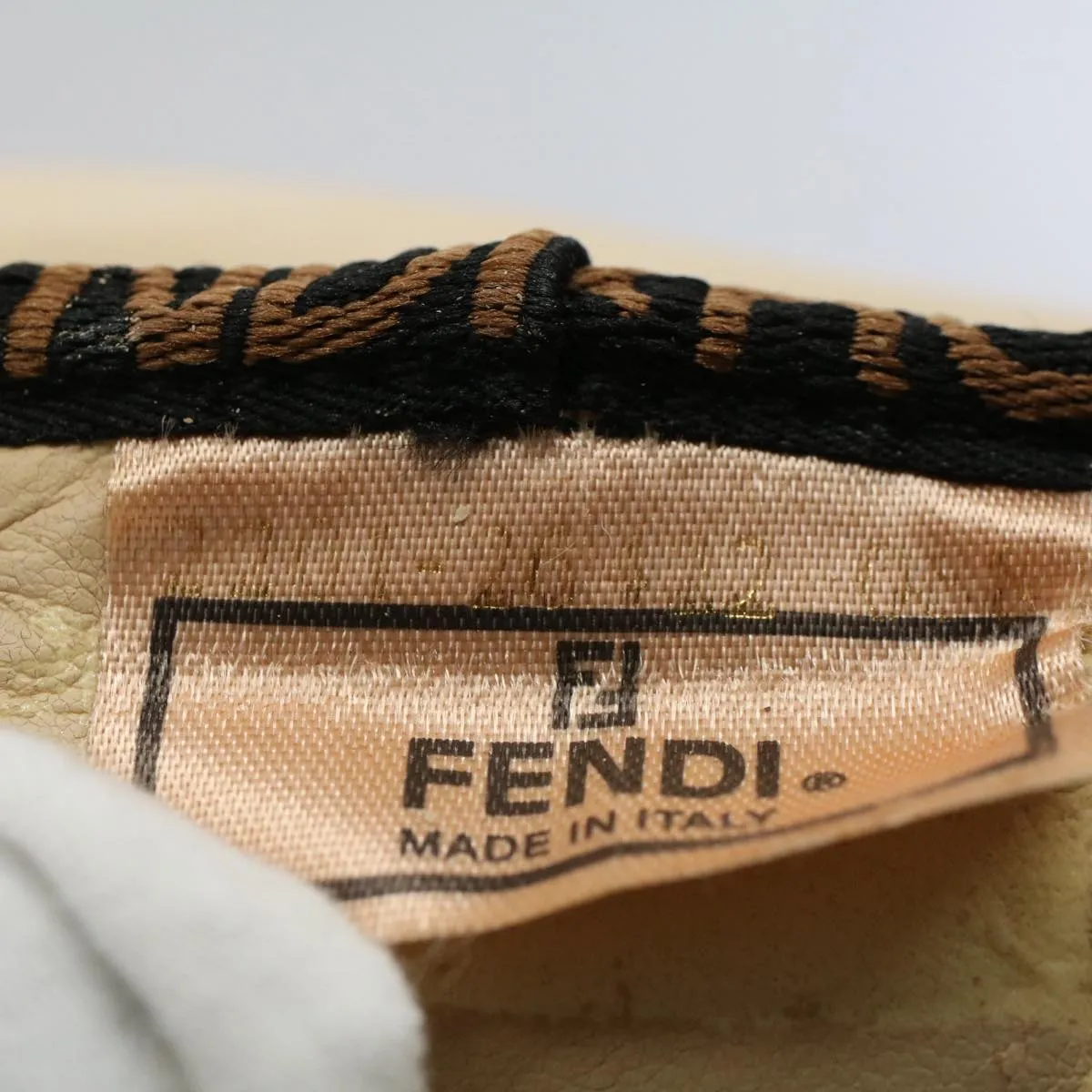 Fendi  Synthetic Clutch Bag ()