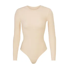 FITS EVERYBODY LONG SLEEVE CREW NECK BODYSUIT | SAND